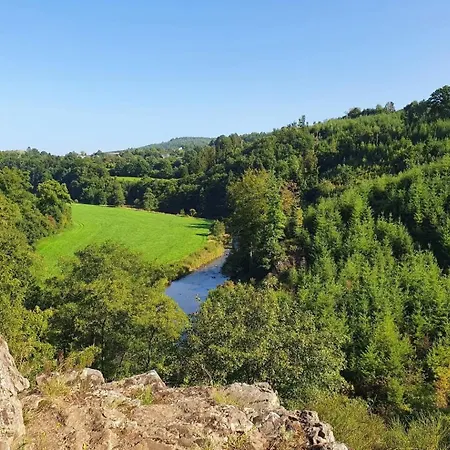 Au Val De Belva *