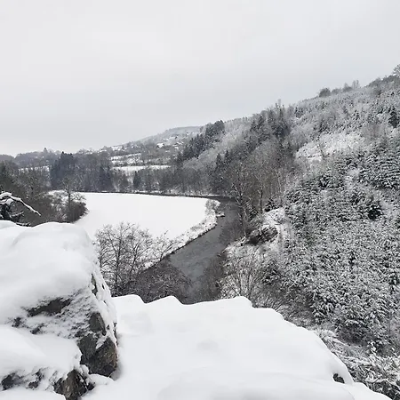 Au Val De Belva *